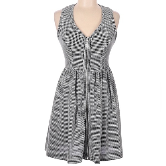 SANDRO PARIS HOUNDSTOOTH ANGLE GRID CHECKED BLACK WHITE SLEEVELESS DRESS - Picture 1 of 12